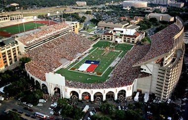 Darrell K Royal–Texas Memorial Stadium